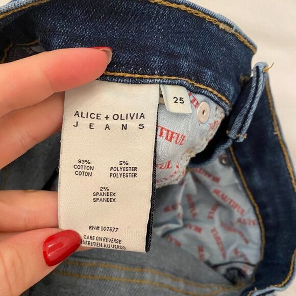 Alice + Olivia Beautiful High Rise Bell Flare Jeans in Soho Blues - Picture 5 of 9